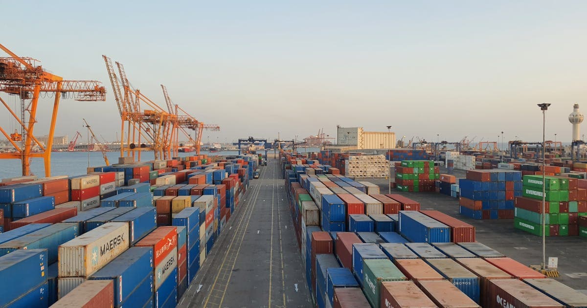 Mga Taripa ng Seksyon 122: Ang Bagong Sandata sa Kalakalan ni Trump